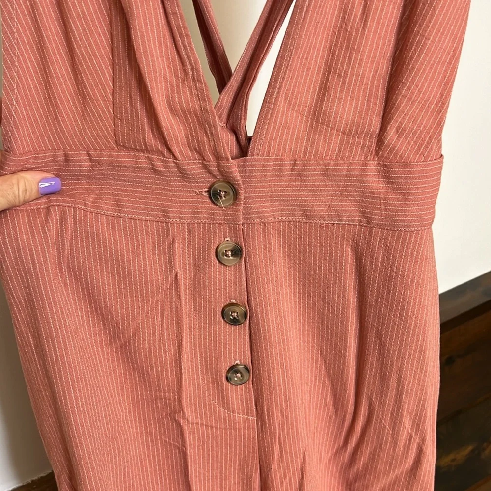 NWT One Clothing Salmon Colored‎ Criss Cross Back Cropped Jumpsuit- M - Picture 3 of 7